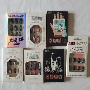 7 Sets Of HALLOWEEN Press On Nails DIY Goth Spooky Edgy Punk Baddie Dark Moto